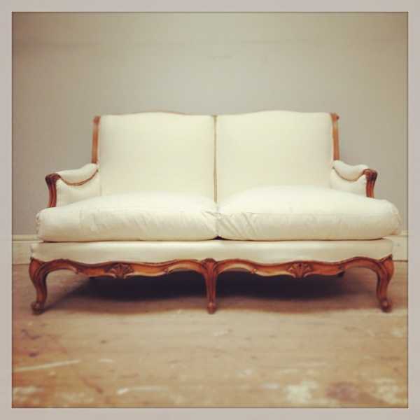 Is It Under The Couch Quiz 10 Questions Our First Contender Is Something That Looks More Like A Chair Than Soft Couch What Primarily French Designed Seating Style Dates From The 17th Century